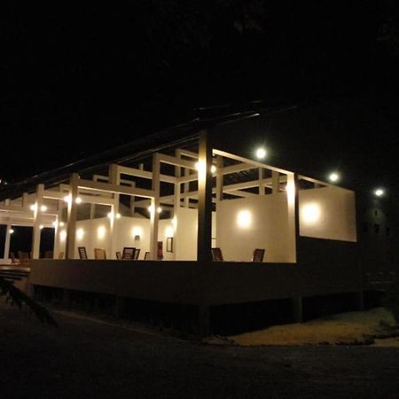 Naaval Hotel Batticaloa Εξωτερικό φωτογραφία