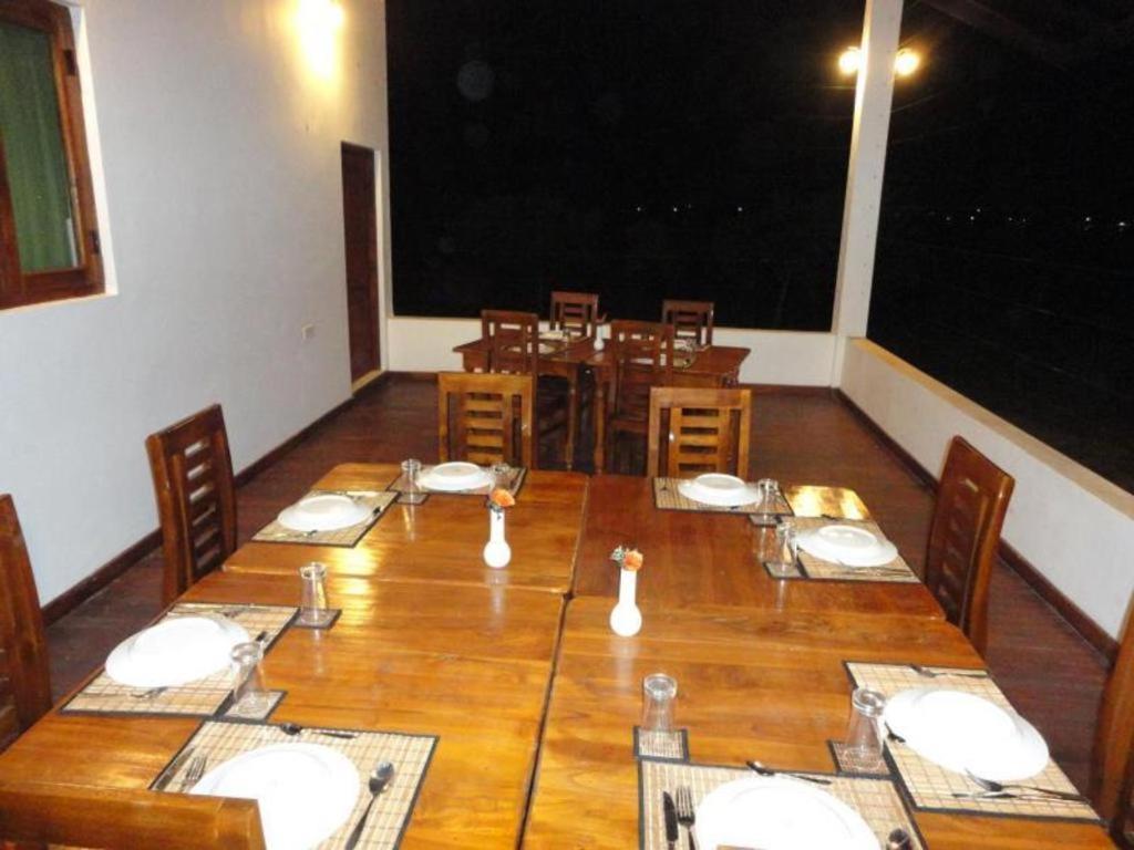 Naaval Hotel Batticaloa Εξωτερικό φωτογραφία