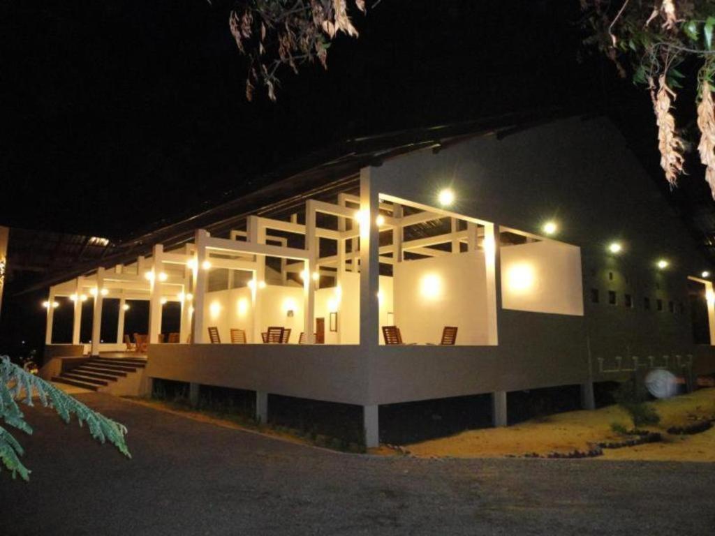 Naaval Hotel Batticaloa Εξωτερικό φωτογραφία