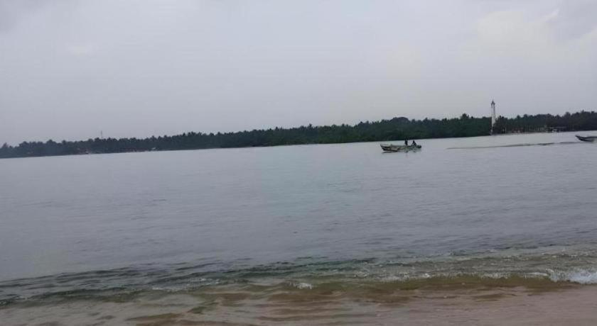 Naaval Hotel Batticaloa Εξωτερικό φωτογραφία