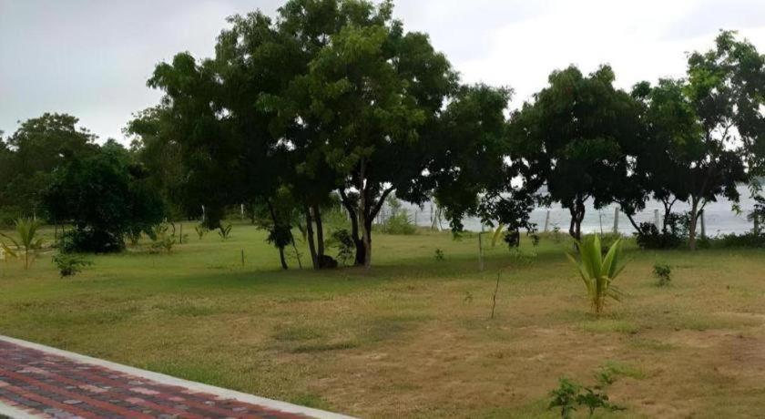 Naaval Hotel Batticaloa Εξωτερικό φωτογραφία