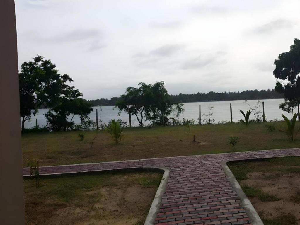 Naaval Hotel Batticaloa Εξωτερικό φωτογραφία