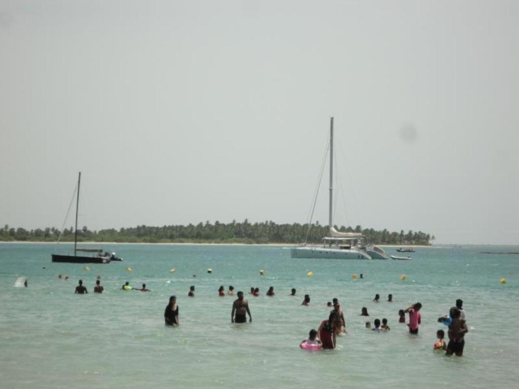 Naaval Hotel Batticaloa Εξωτερικό φωτογραφία