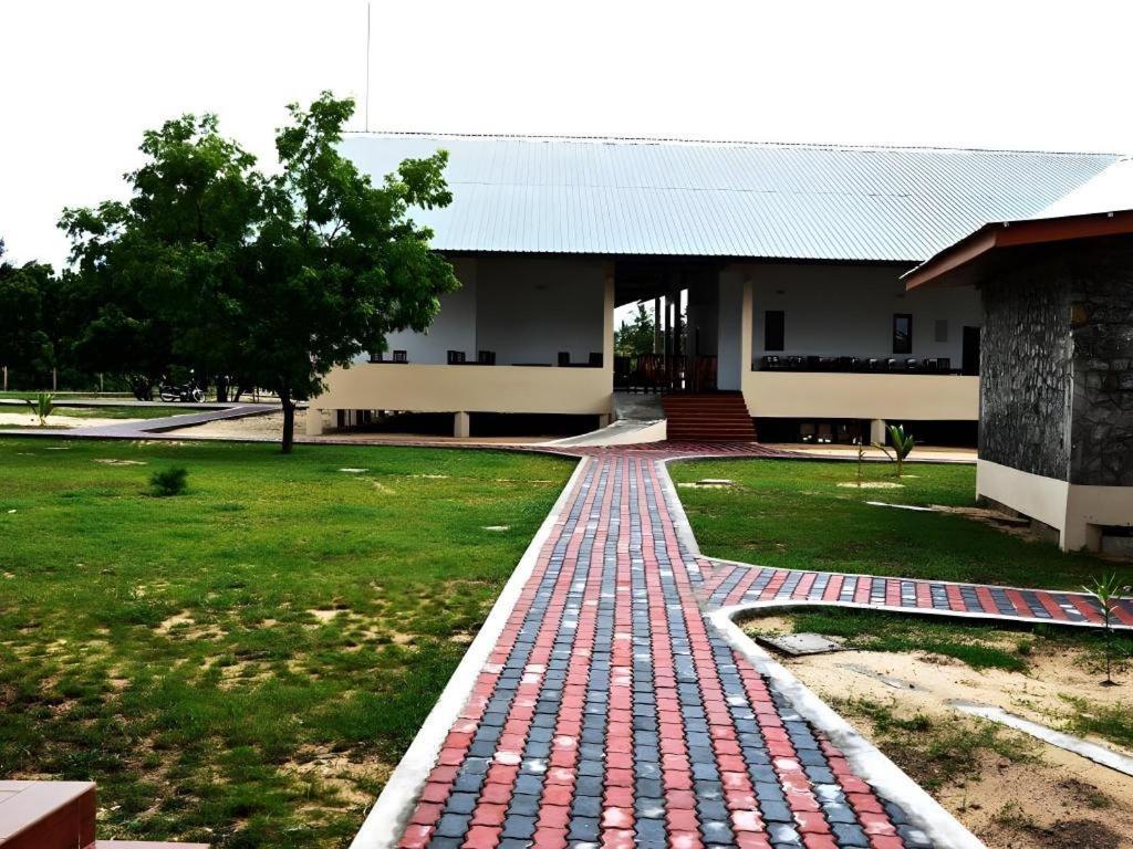 Naaval Hotel Batticaloa Εξωτερικό φωτογραφία