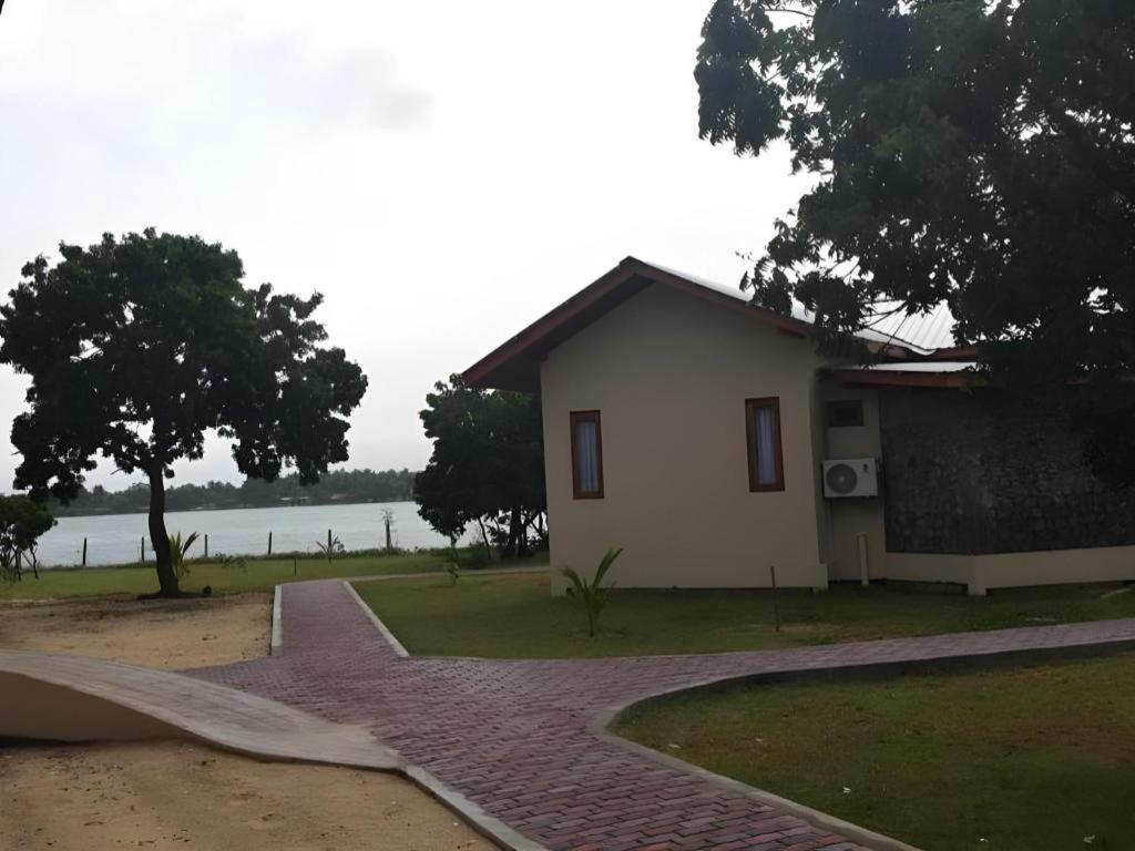 Naaval Hotel Batticaloa Εξωτερικό φωτογραφία